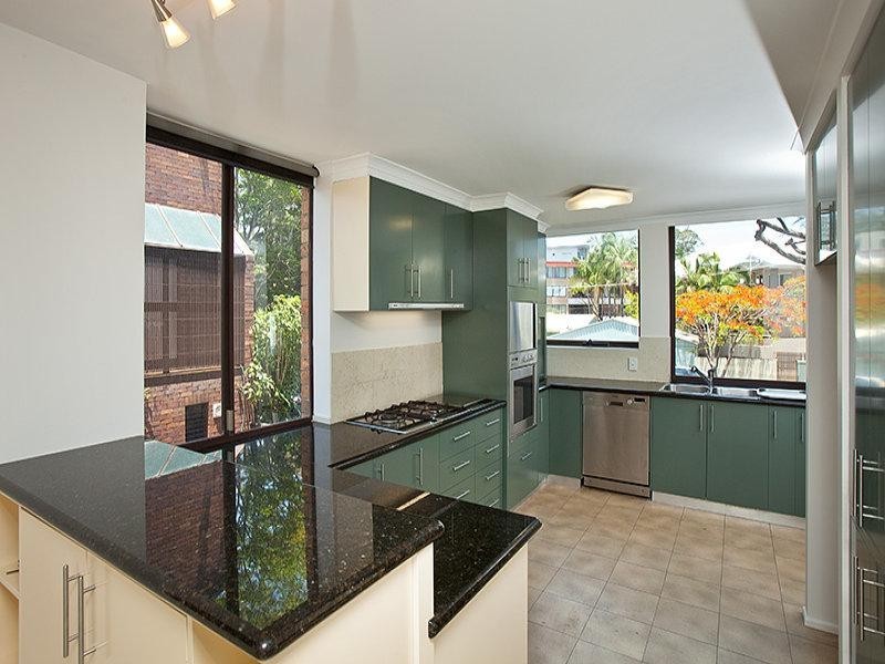 1/12 Sandford Street, St Lucia QLD 4067