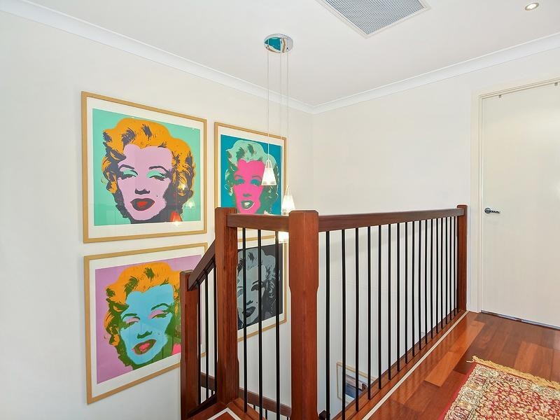 17 Queens Road, Taringa QLD 4068