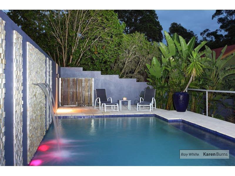 59 Chapel Hill Road, Chapel Hill QLD 4069