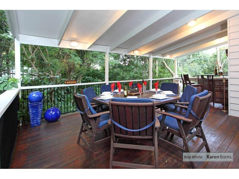 59 Chapel Hill Road, Chapel Hill QLD 4069