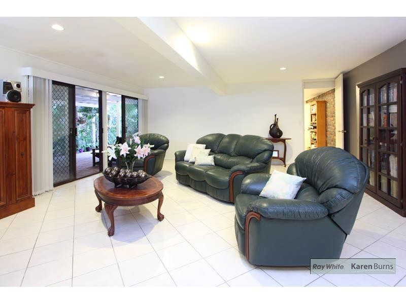 59 Chapel Hill Road, Chapel Hill QLD 4069