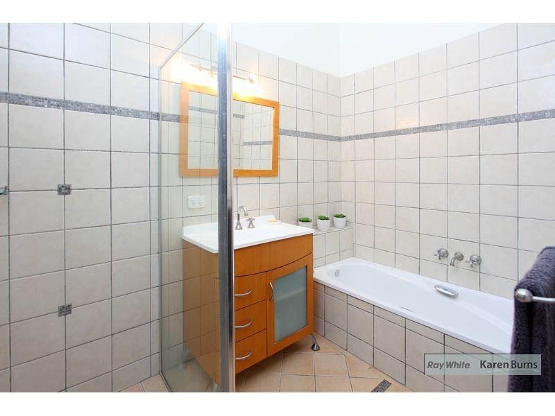 59 Chapel Hill Road, Chapel Hill QLD 4069