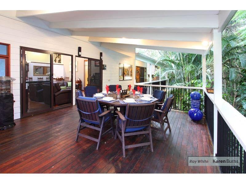 59 Chapel Hill Road, Chapel Hill QLD 4069