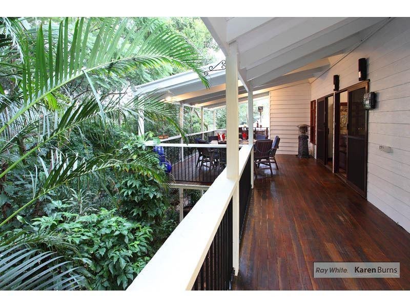 59 Chapel Hill Road, Chapel Hill QLD 4069