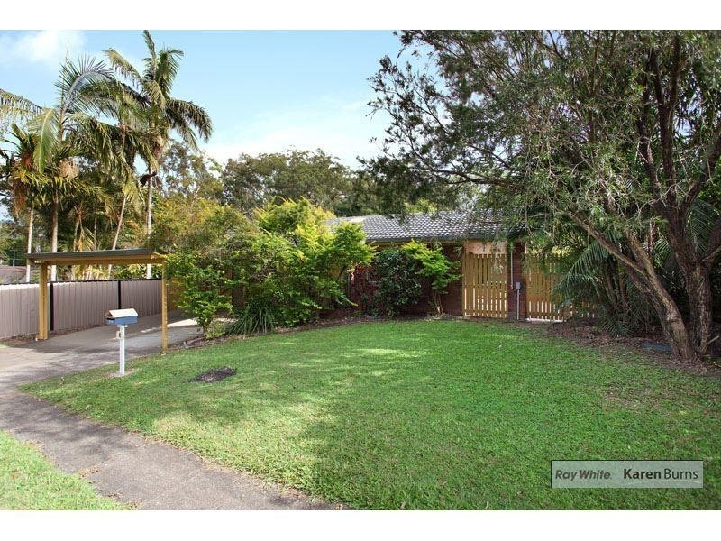 11 Lant Street, Chapel Hill QLD 4069