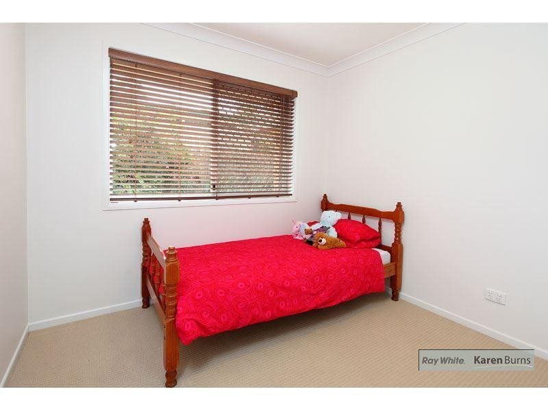 11 Lant Street, Chapel Hill QLD 4069