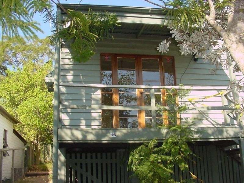 16 Lodge Street, Toowong QLD 4066