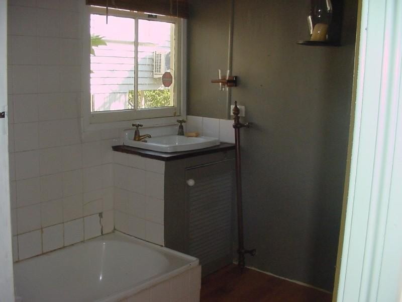 16 Lodge Street, Toowong QLD 4066