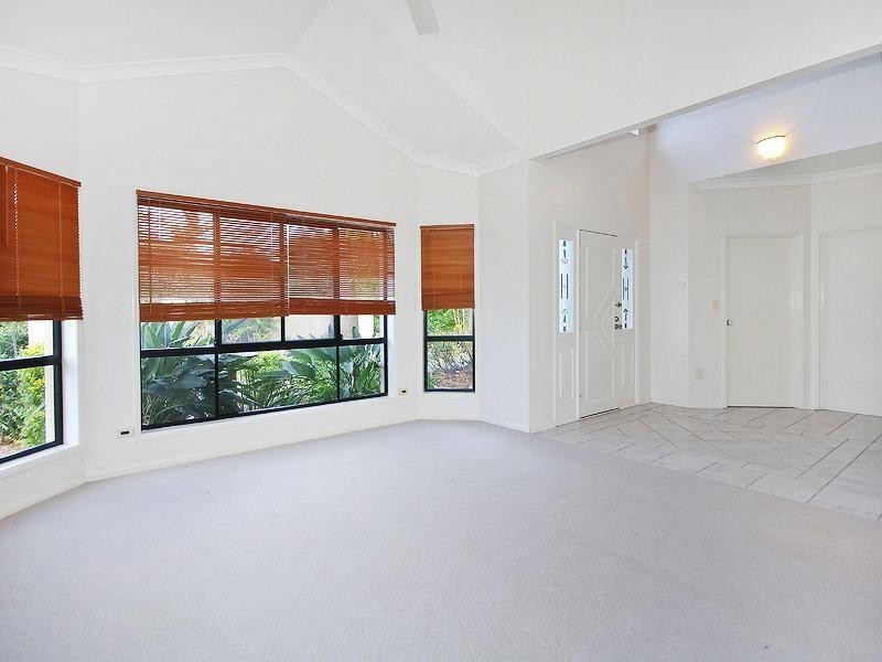 35 Blackbutt Place, Brookfield QLD 4069