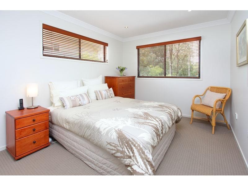 44 Lomandra Place, Chapel Hill QLD 4069