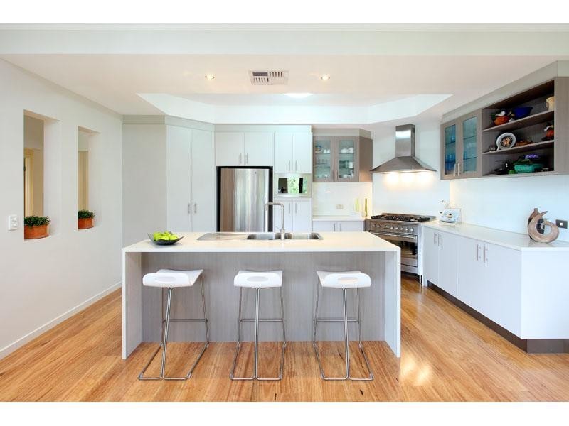 44 Lomandra Place, Chapel Hill QLD 4069