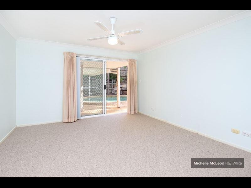 7 Geewan Place, Chapel Hill QLD 4069