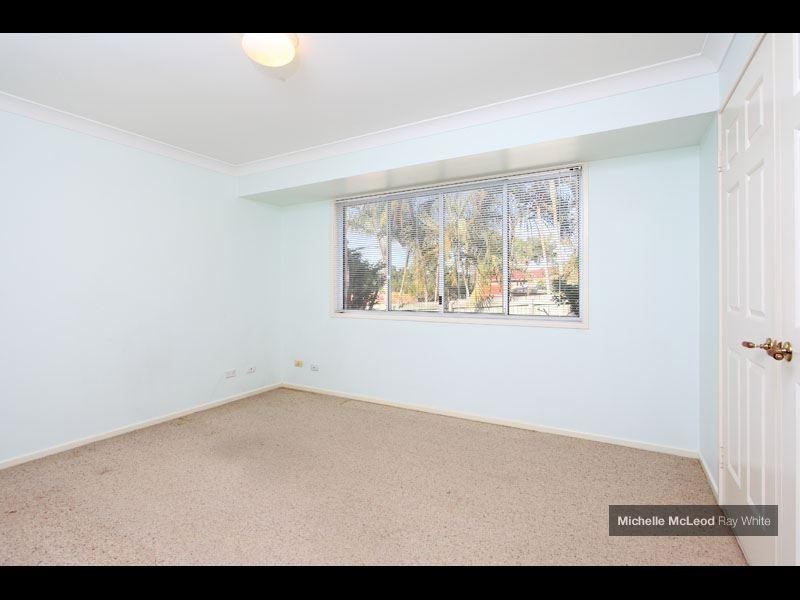 7 Geewan Place, Chapel Hill QLD 4069