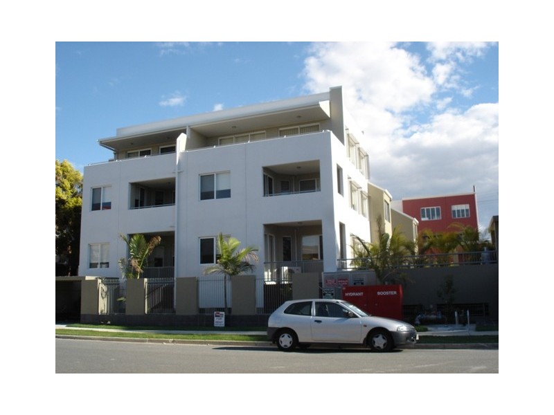 26/6-10 Rose Street, Southport QLD 4215