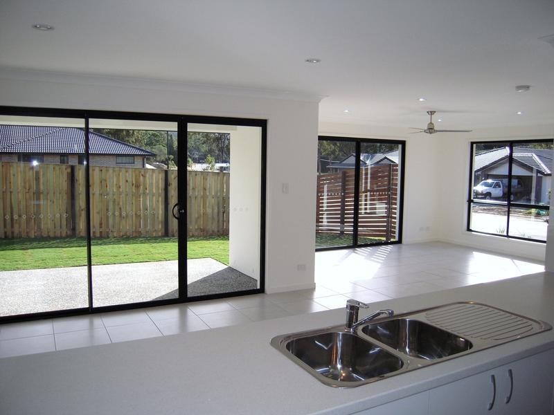 16 Firecrest Crescent, Upper Coomera QLD 4209
