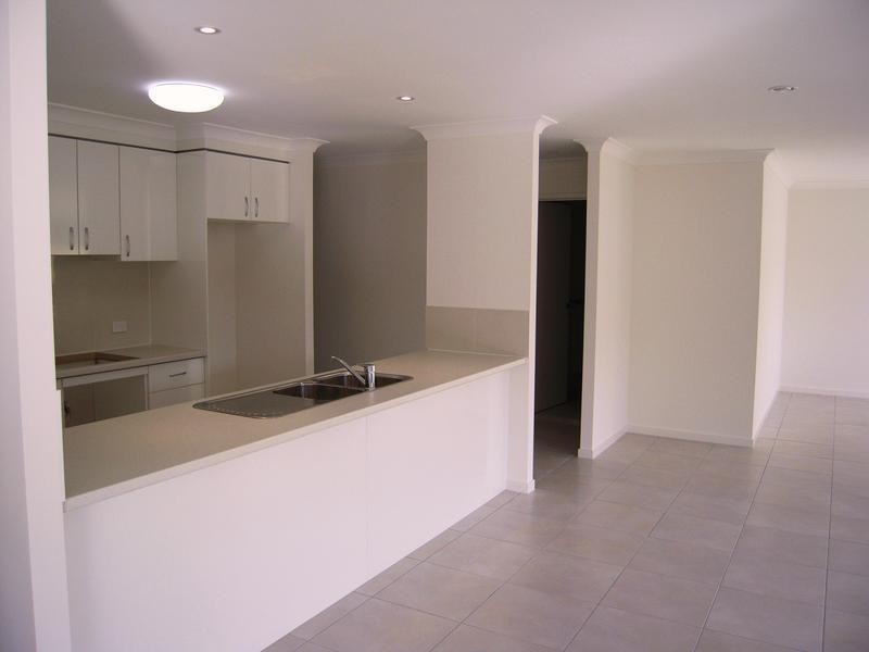 16 Firecrest Crescent, Upper Coomera QLD 4209