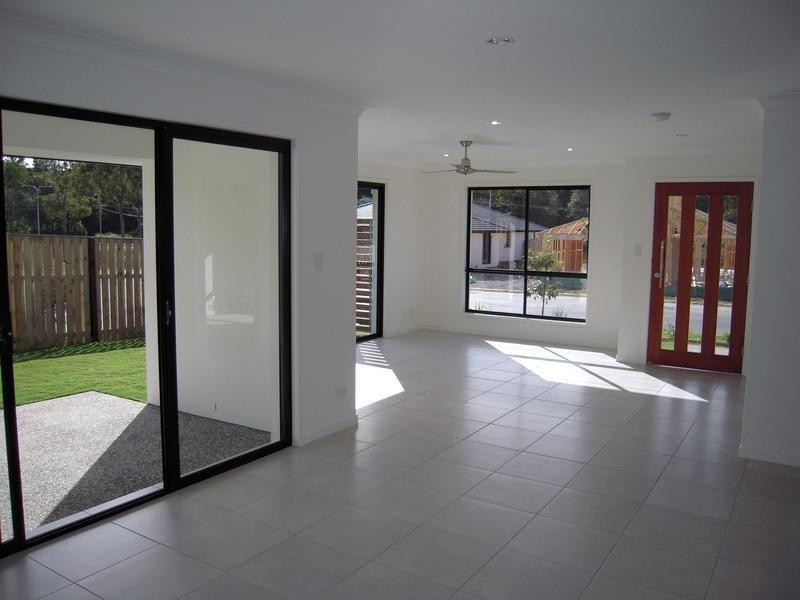 16 Firecrest Crescent, Upper Coomera QLD 4209