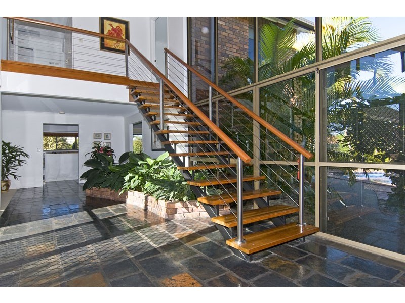 18 Alma Street, Broadbeach Waters QLD 4218