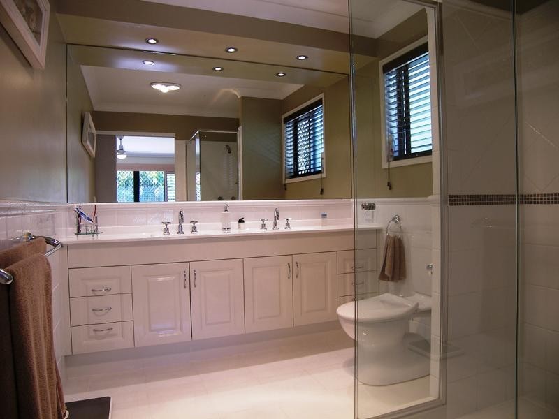 34 Shoalwater Court, Burleigh Waters QLD 4220