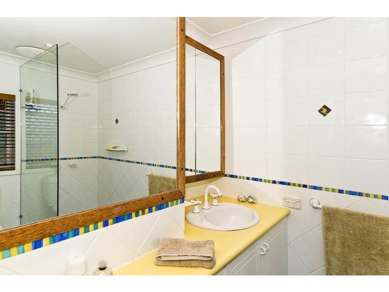 484 The Esplanade, Palm Beach QLD 4221