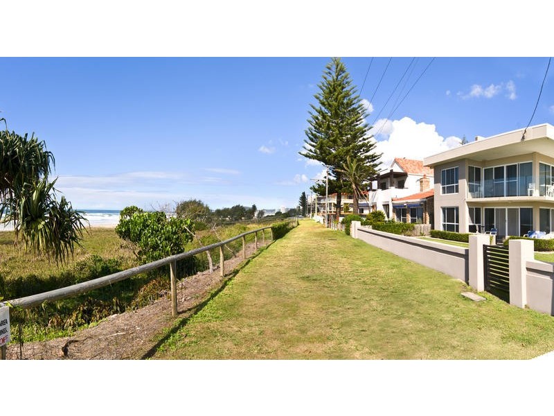 484 The Esplanade, Palm Beach QLD 4221