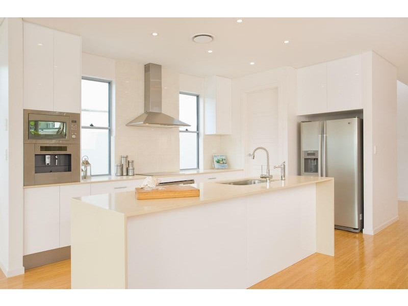 25 Alfred Street, Mermaid Beach QLD 4218