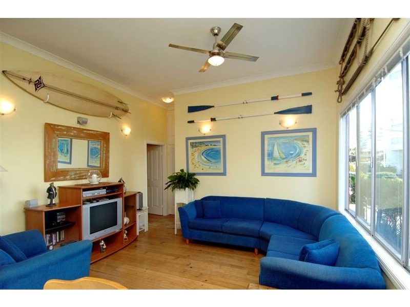 Rainbow Bay QLD 4225