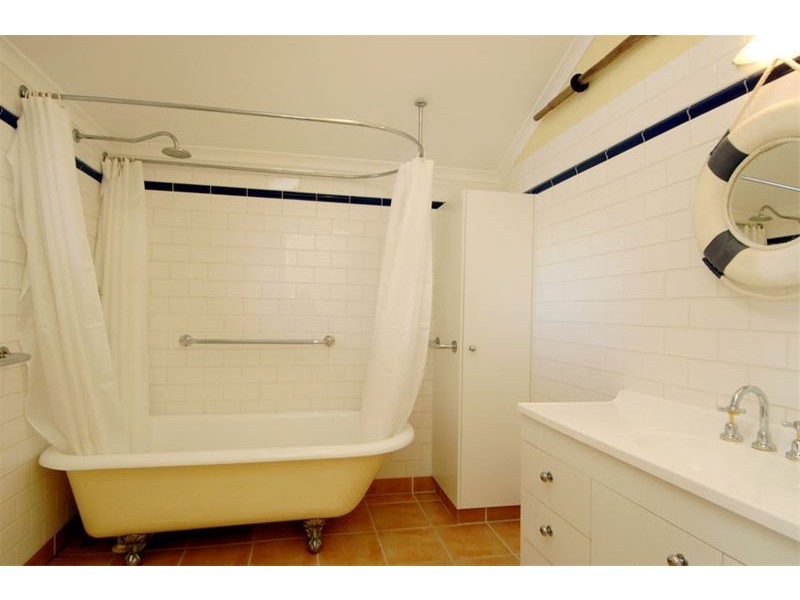 Rainbow Bay QLD 4225