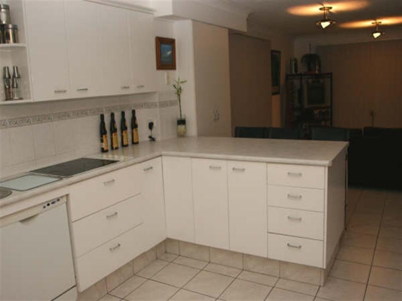 8/9 Jodie Court, Mermaid Waters QLD 4218