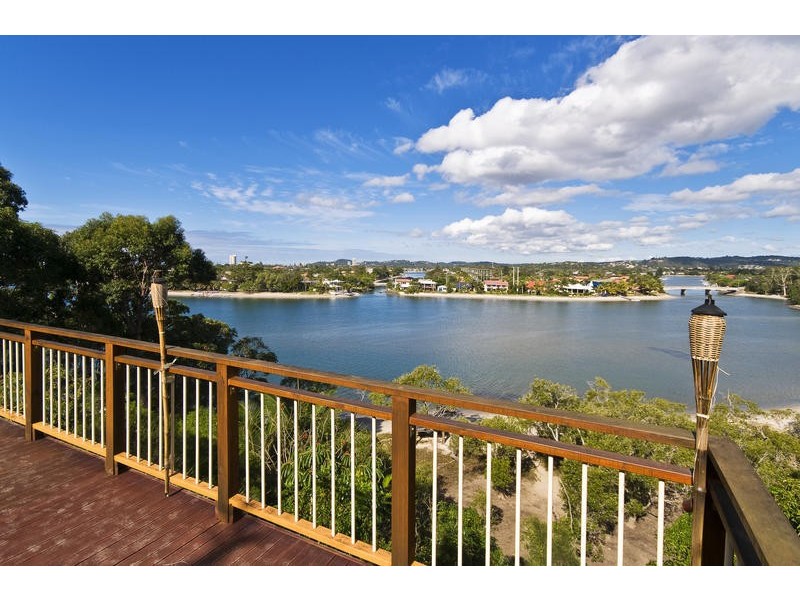 110-112 Ocean Parade, Burleigh Heads QLD 4220