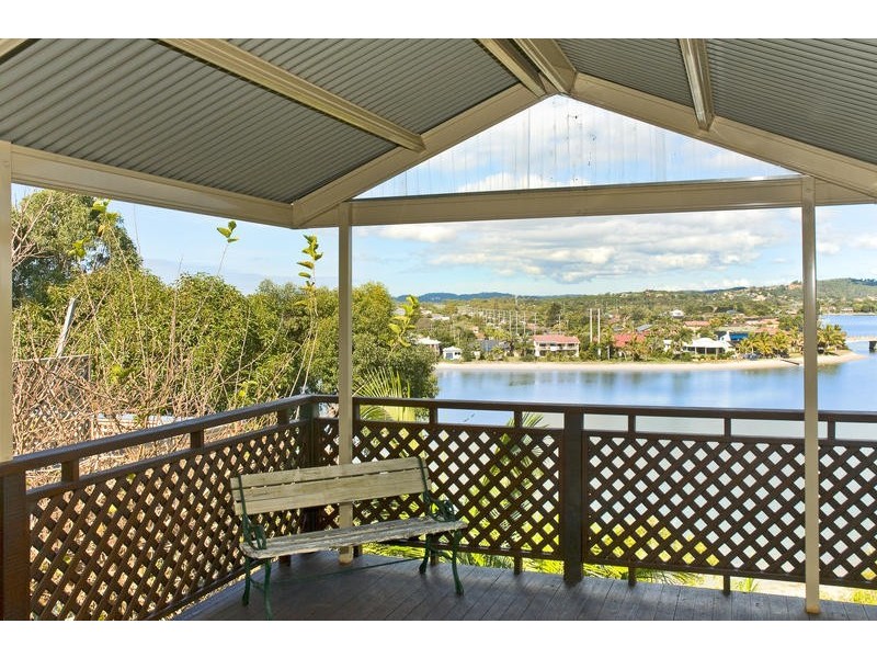 110-112 Ocean Parade, Burleigh Heads QLD 4220