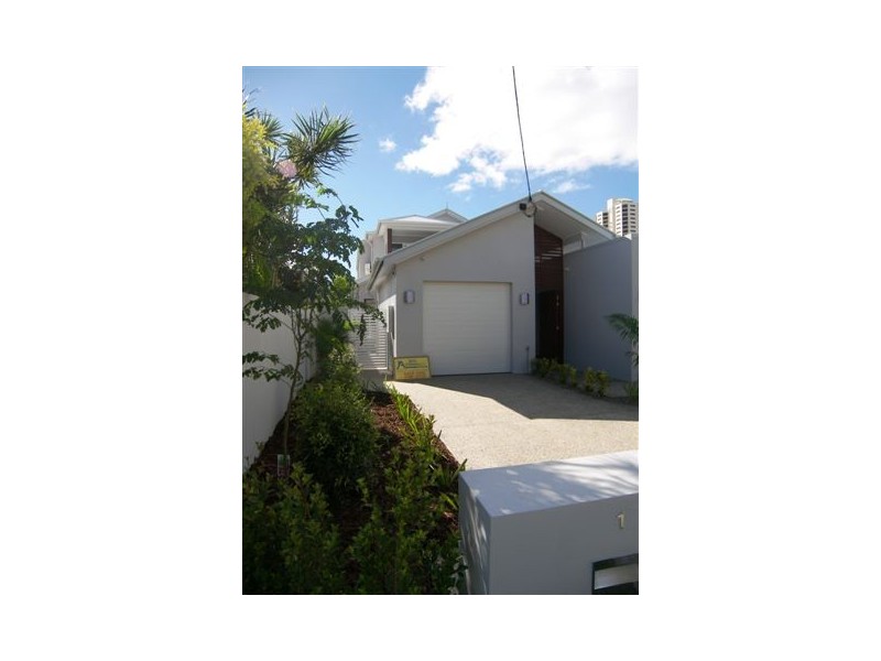 3 Banksia Broadway, Burleigh Heads QLD 4220