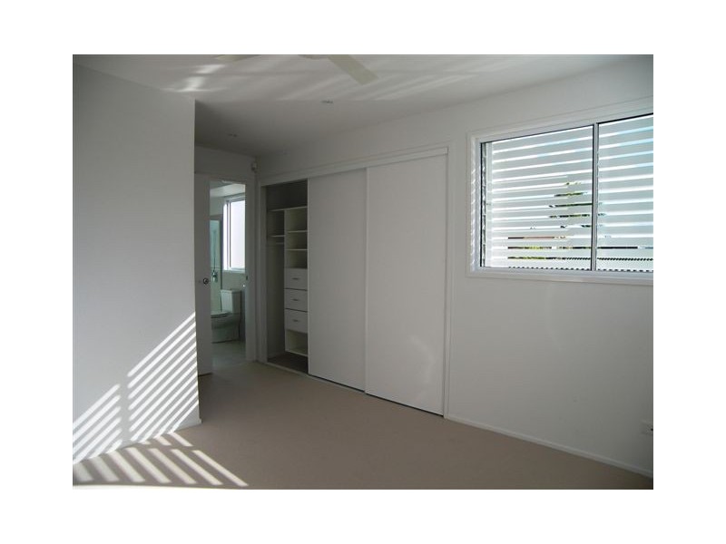 3 Banksia Broadway, Burleigh Heads QLD 4220