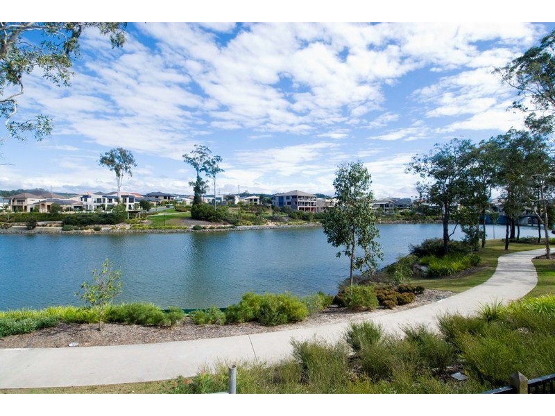 Varsity Lakes QLD 4227