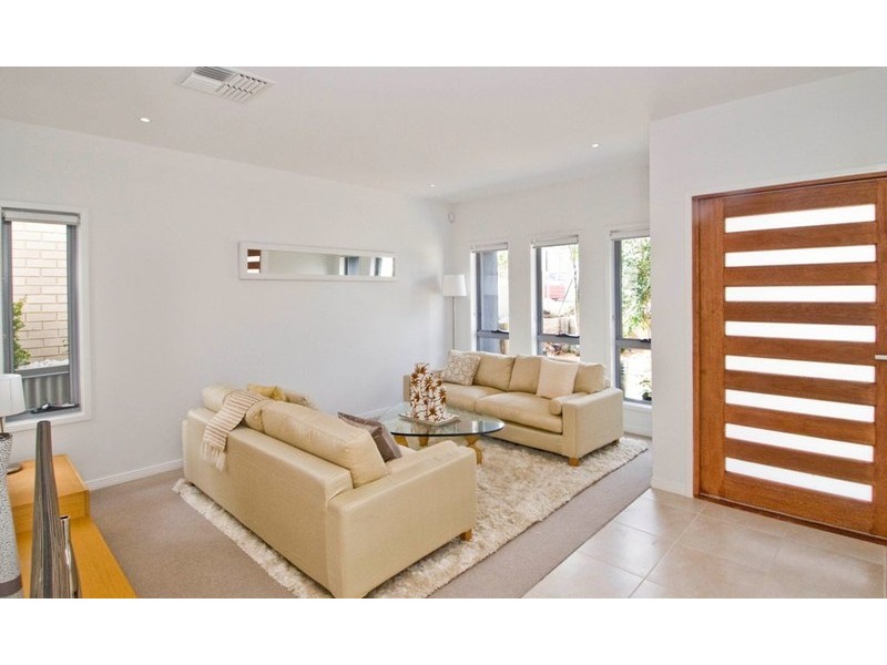 Varsity Lakes QLD 4227