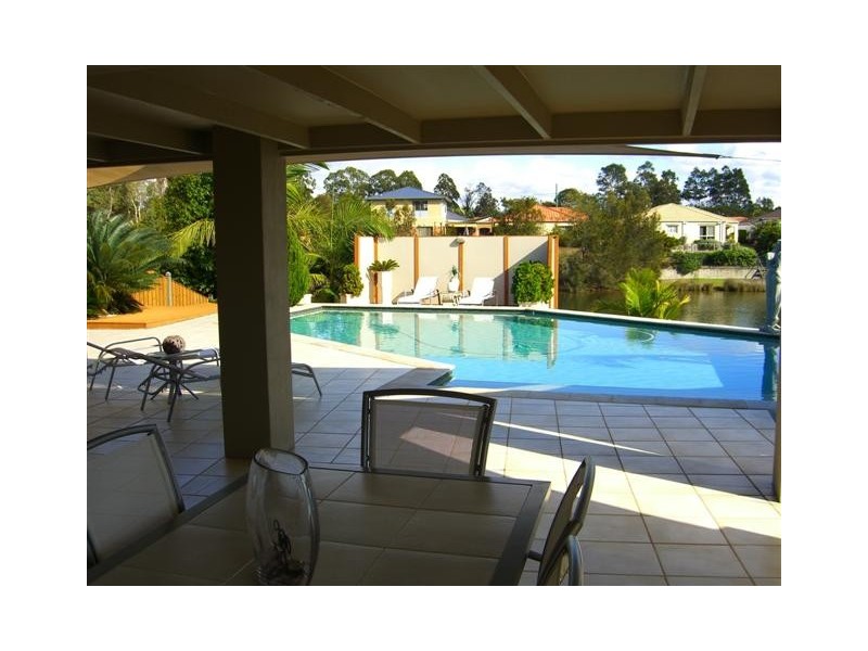 41 Gardendale Drive, Burleigh Waters QLD 4220