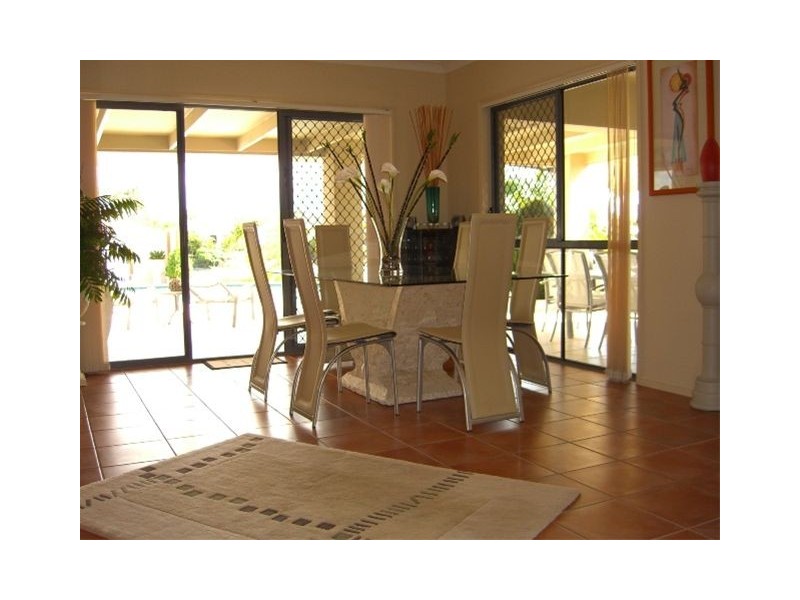 41 Gardendale Drive, Burleigh Waters QLD 4220