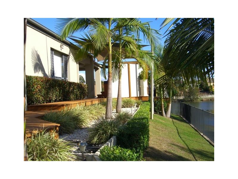 41 Gardendale Drive, Burleigh Waters QLD 4220