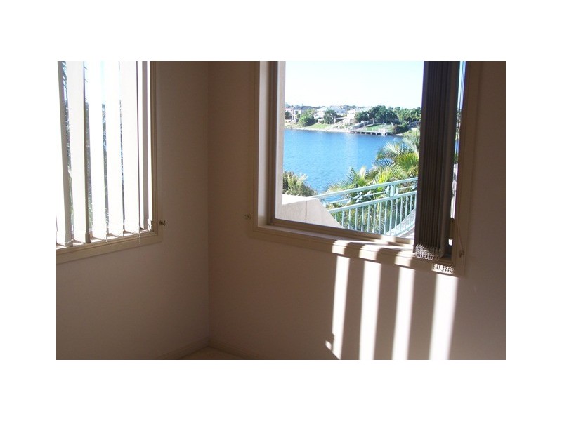 14 Massachusetts Court, Varsity Lakes QLD 4227