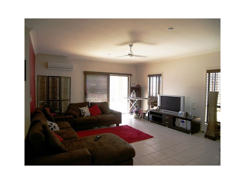 5 Acklin Court, Varsity Lakes QLD 4227