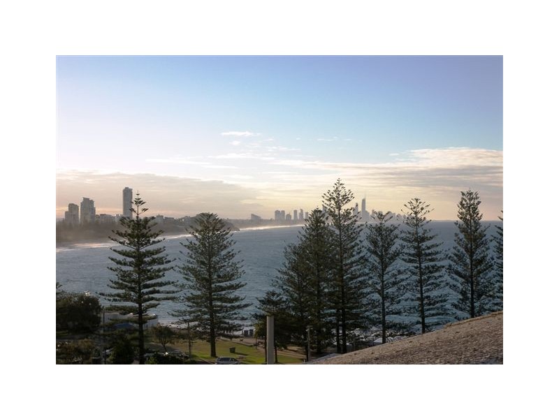 4/8 Nathan Street, Burleigh Heads QLD 4220
