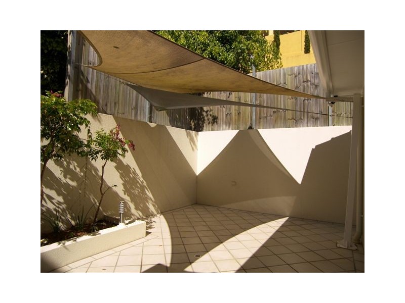 3/22 Burleigh Street, Burleigh Heads QLD 4220