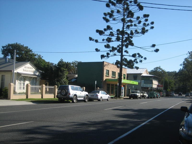 34 Tallebudgera Creek Road, Burleigh Heads QLD 4220