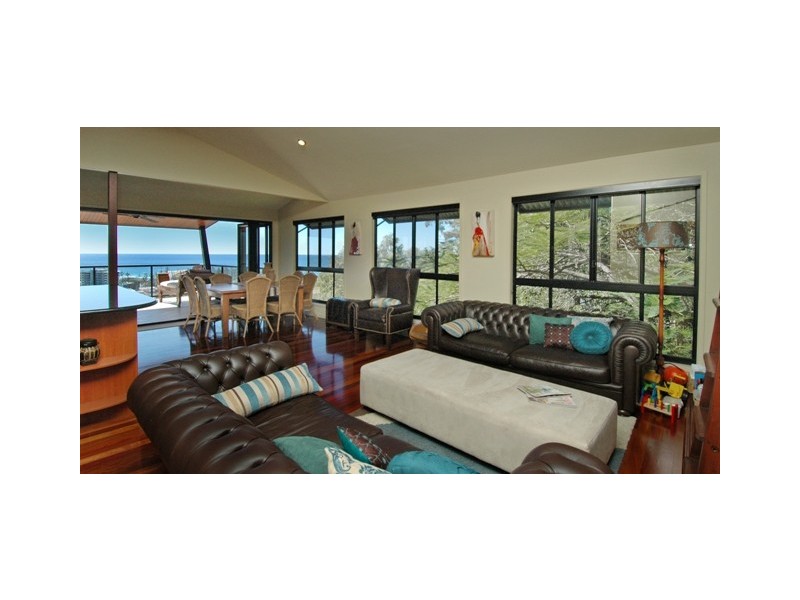 25 Mount Street, Burleigh Heads QLD 4220