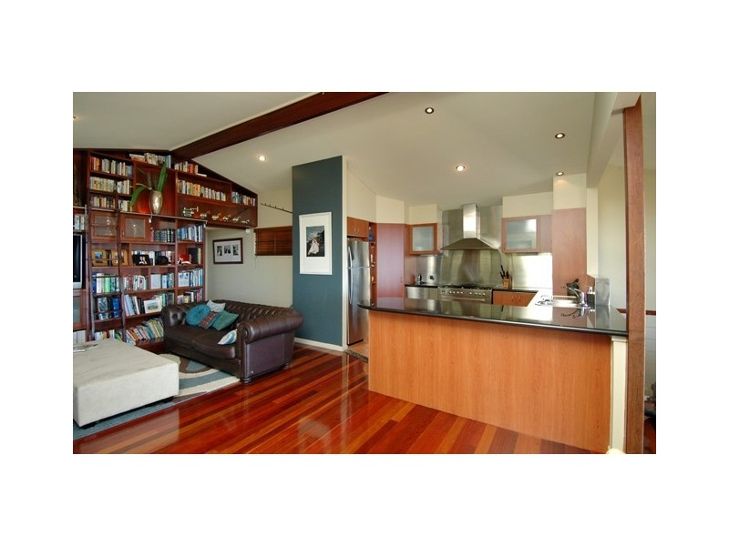 25 Mount Street, Burleigh Heads QLD 4220