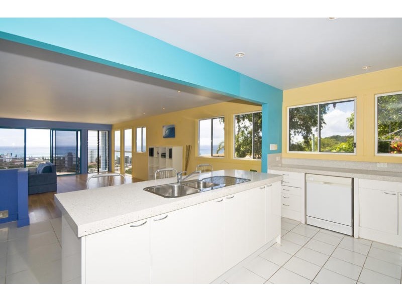 46 Hill Avenue, Burleigh Heads QLD 4220