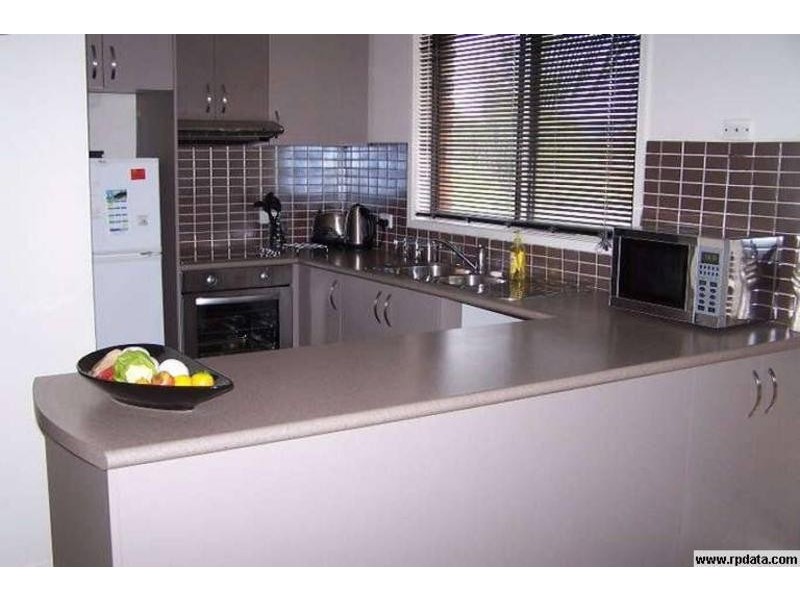 90 Albatross Avenue, Mermaid Beach QLD 4218