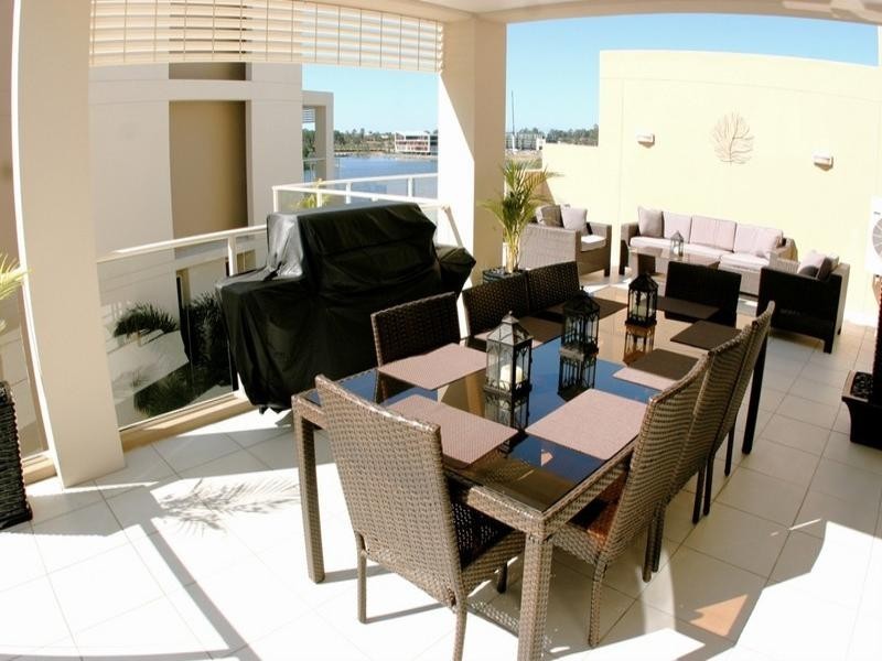 Varsity Lakes QLD 4227