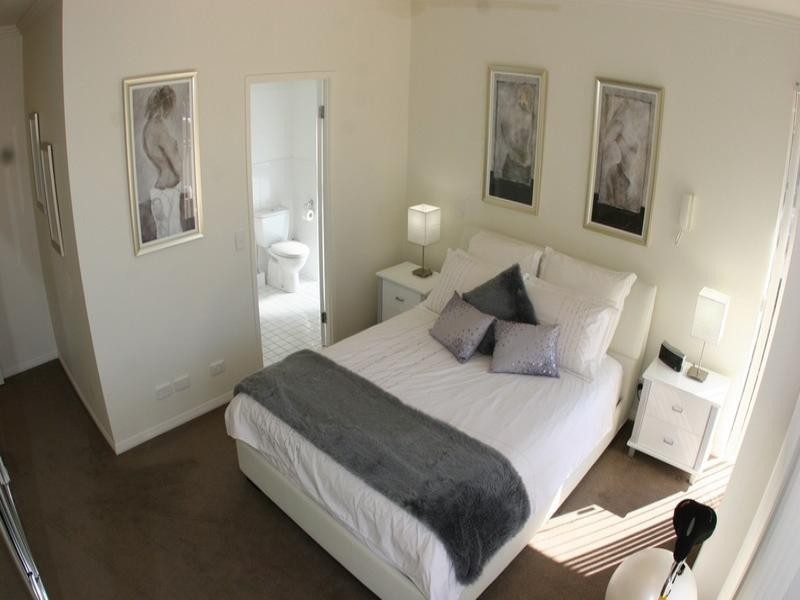 Varsity Lakes QLD 4227