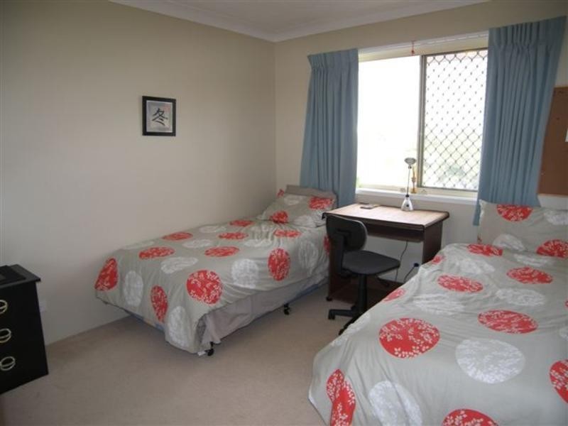 12/74 Thomas Drive, Chevron Island QLD 4217